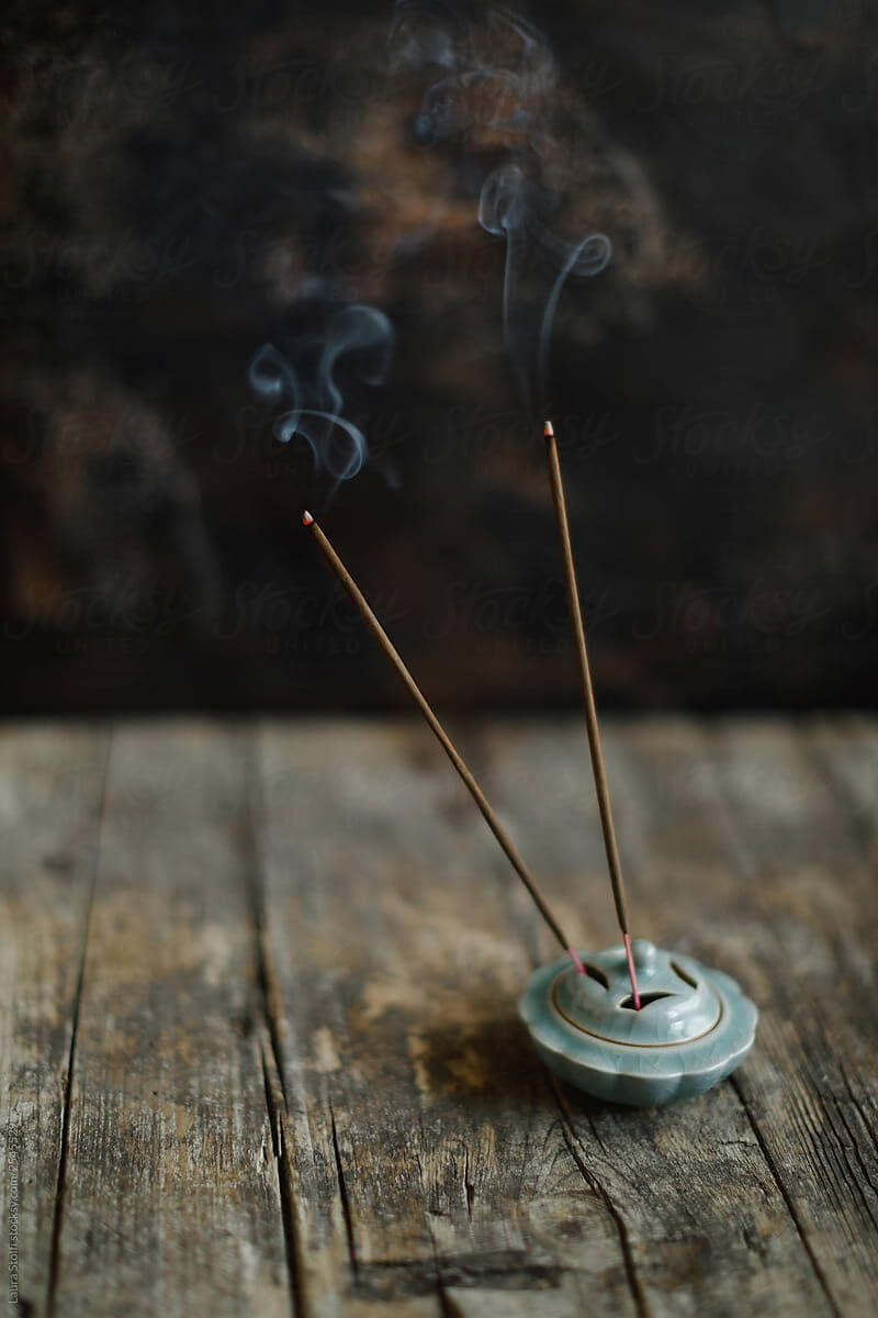 Buy handmade incense sticks online. Made to Order, choose from over 15 scents.