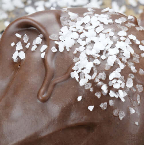 Buy chakra crystal prayer candles online. Scented soy-coco wax blends.