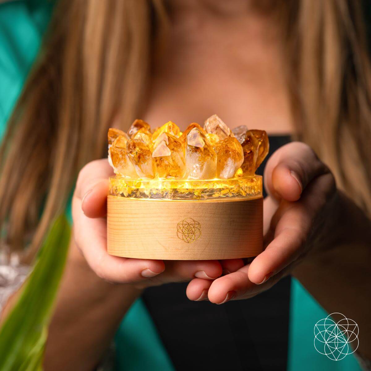 Turn My Life to Gold - Midas Citrine Lamp Conscious Items